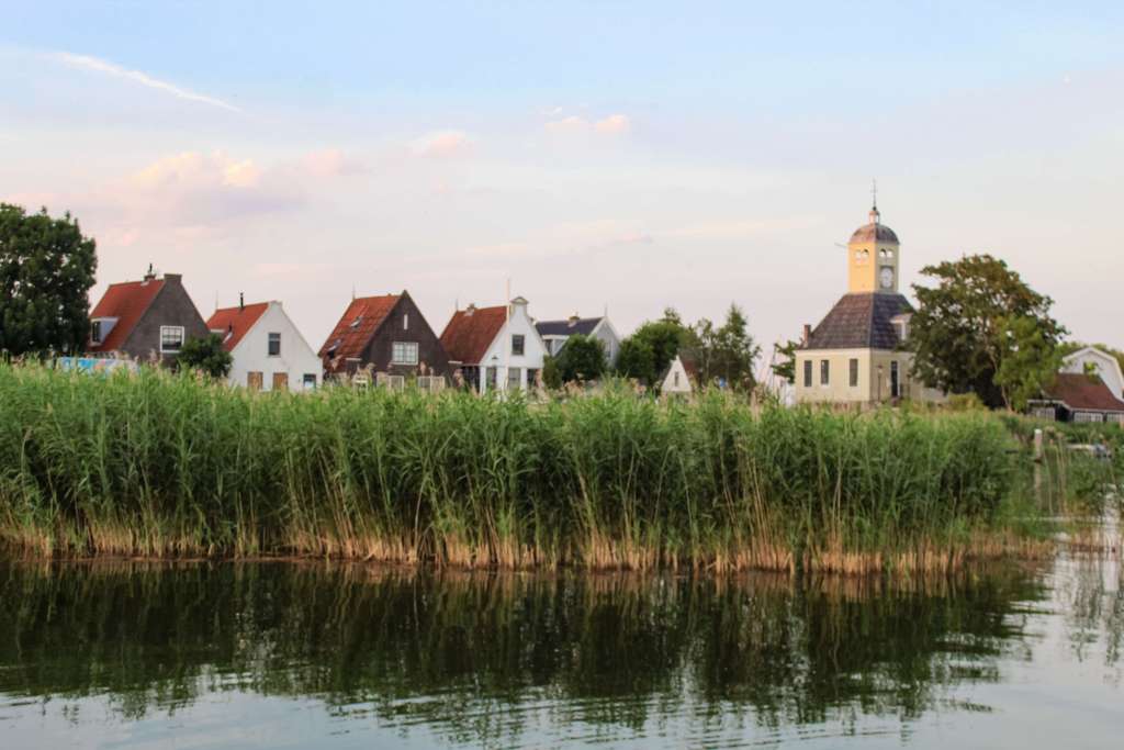 De-Durgerdam-the-hague-netherlands-guest-book