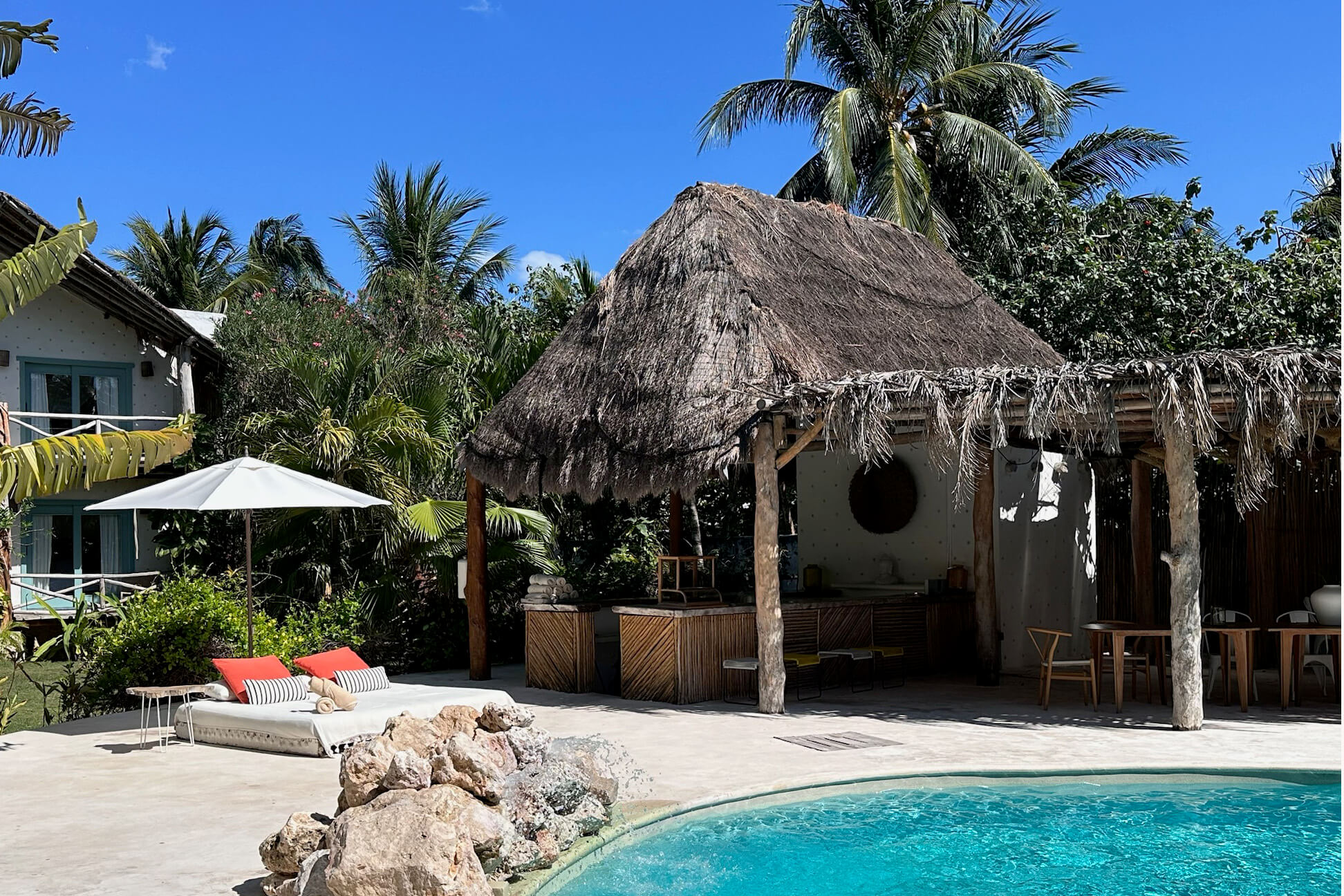 Ser Casasandra, Isla Holbox, Mexico